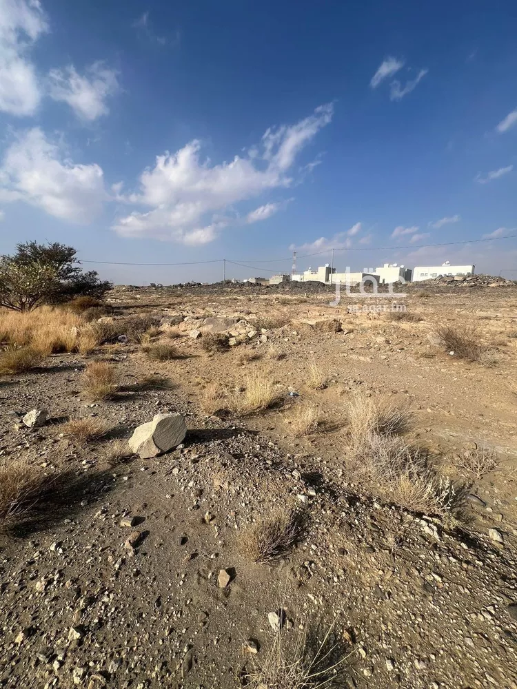 أرض للبيع في شارع حمدان ابن الباقلاني, حي الربوة, مدينة خميس مشيط, منطقة عسير