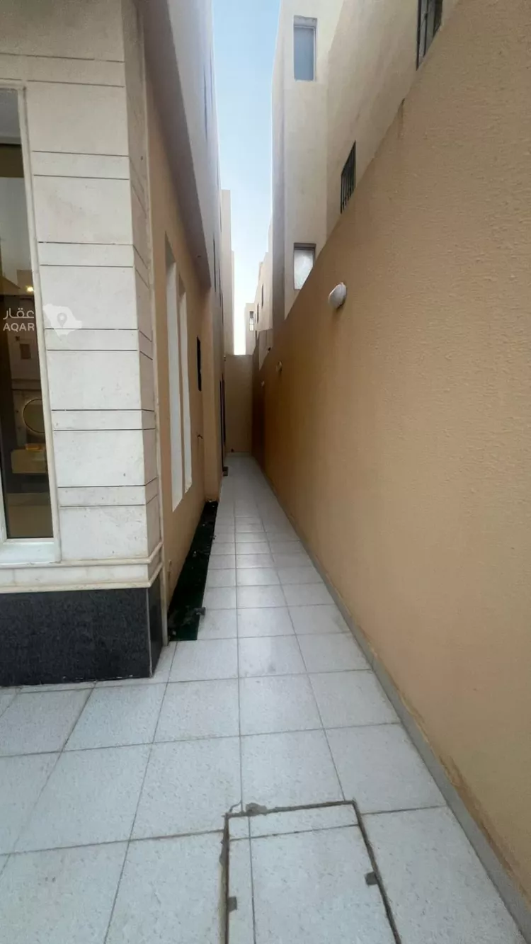 فيلا للبيع في شارع أصيلة, حي القادسية, مدينة الرياض, منطقة الرياض 7