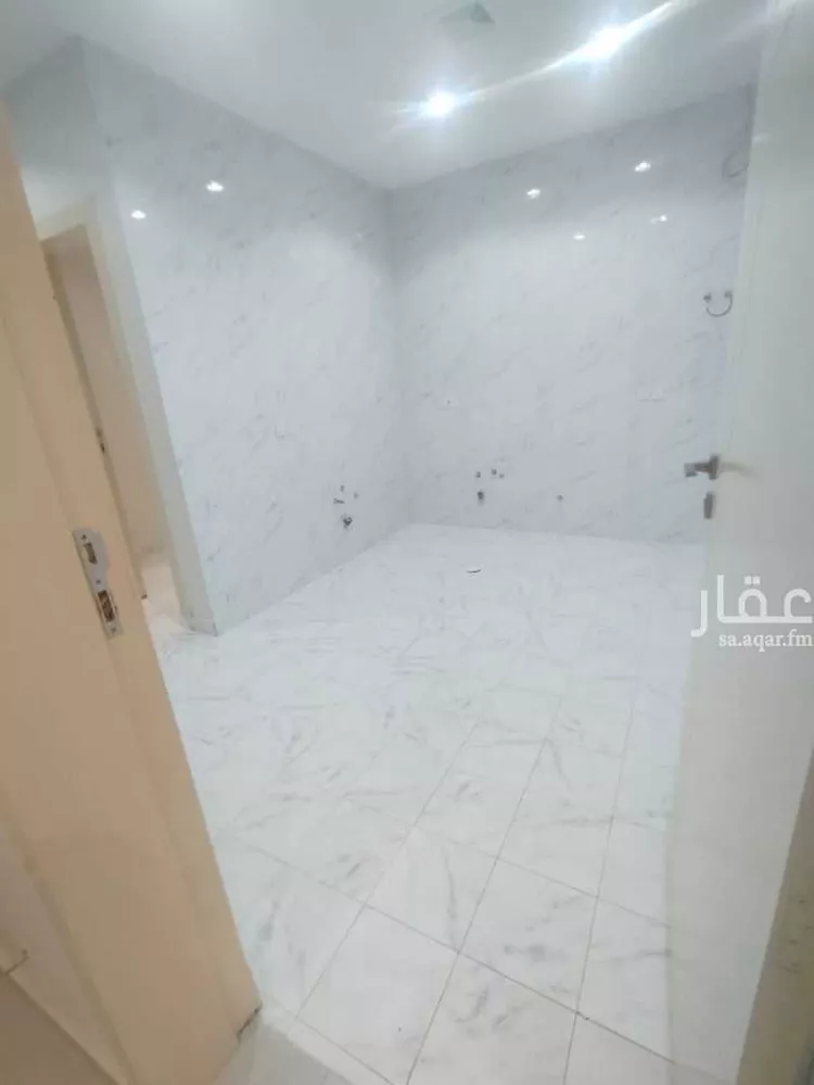 فيلا للبيع في شارع بدون, حي الجنادرية, مدينة الرياض, منطقة الرياض صورة 4