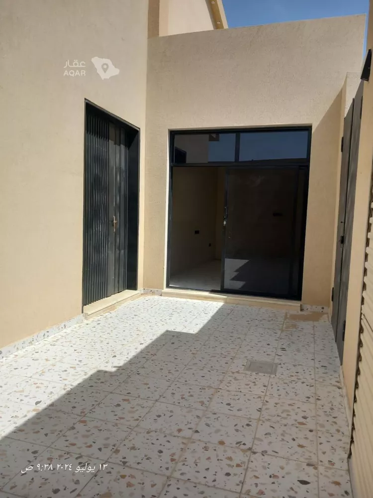 Floor for Rent in Riyadh Al Janadriyah صورة 2