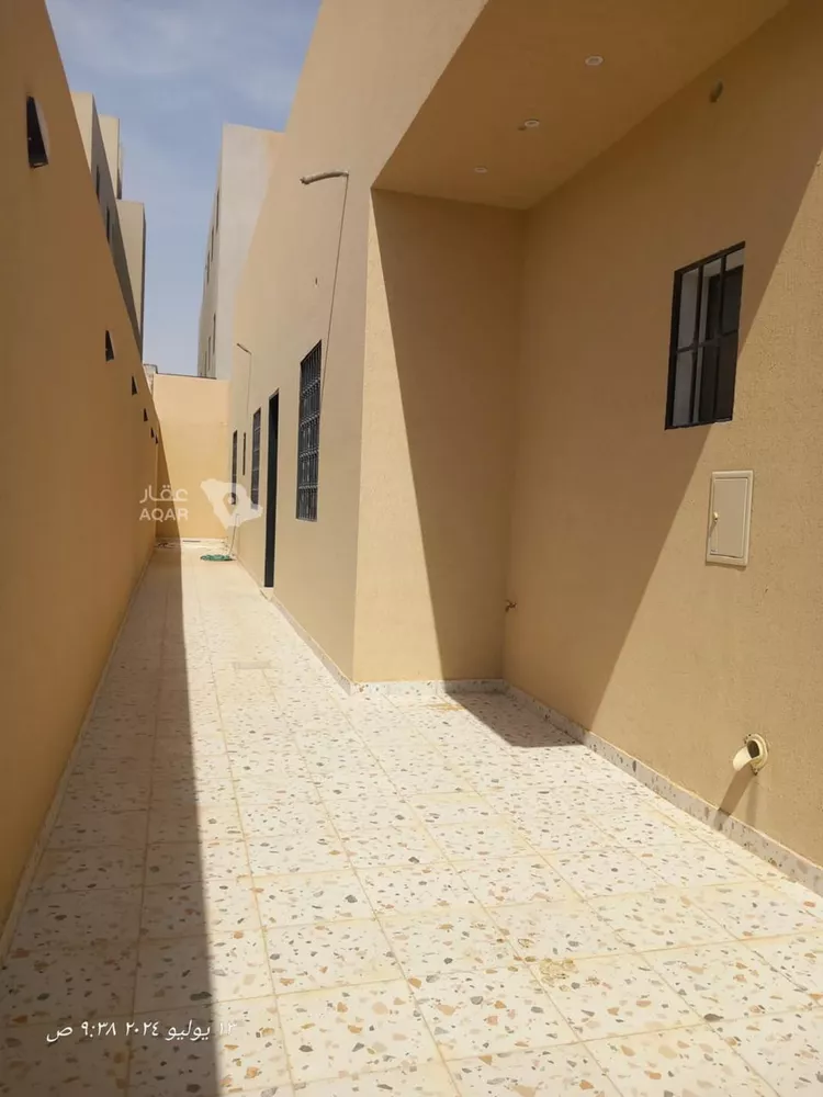 Floor for Rent in Riyadh Al Janadriyah