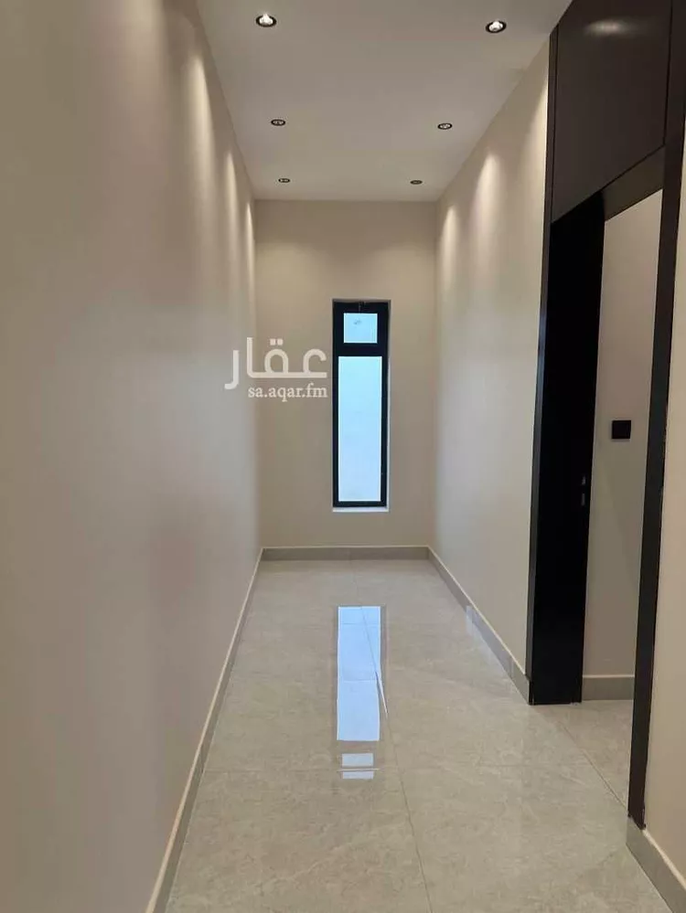 فيلا للبيع في شارع علي بن أبي طاهر, حي الرمال, مدينة الرياض, منطقة الرياض