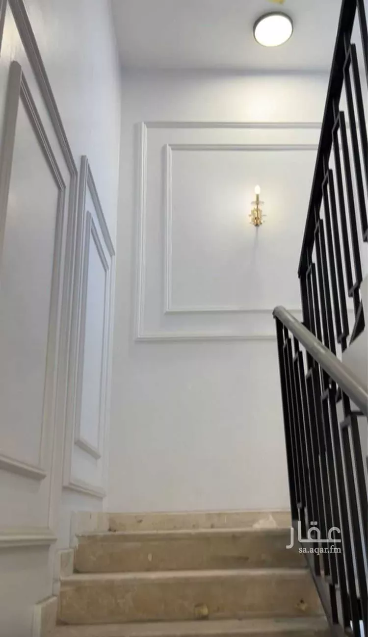 فيلا للبيع في شارع ابي محبوب القزاز, حي الضباط, مدينة الرياض, منطقة الرياض