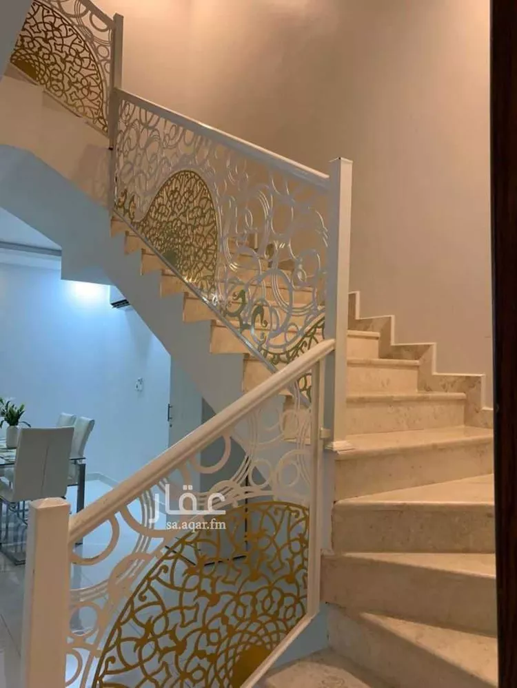 فيلا للبيع في شارع احمد المرشدي, حي المنار, مدينة الدمام, المنطقة الشرقية صورة 2