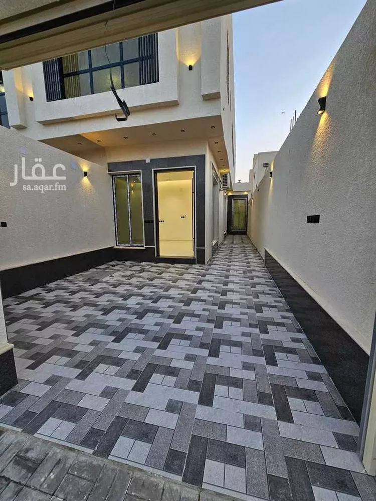 Floor for Sale in Al Muzahimiyah Al Hada 7