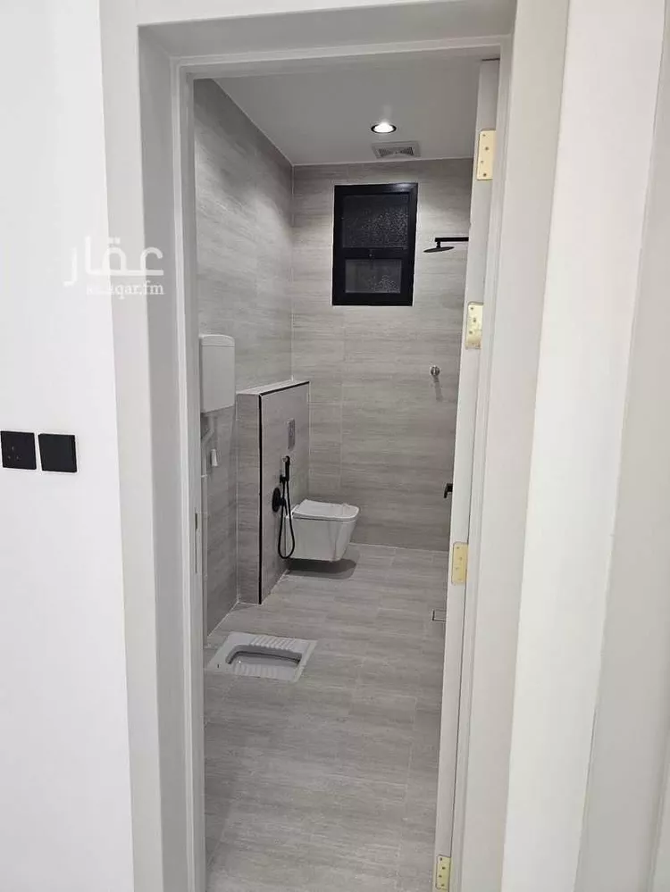 Floor for Sale in Al Muzahimiyah Al Hada 12