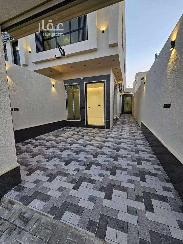 Floor for Sale in Al Muzahimiyah Al Hada 10