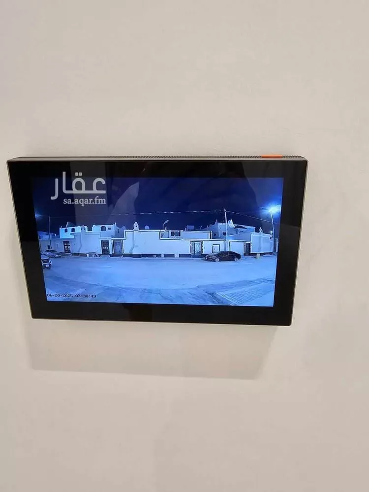 Floor for Sale in Al Muzahimiyah Al Hada 13