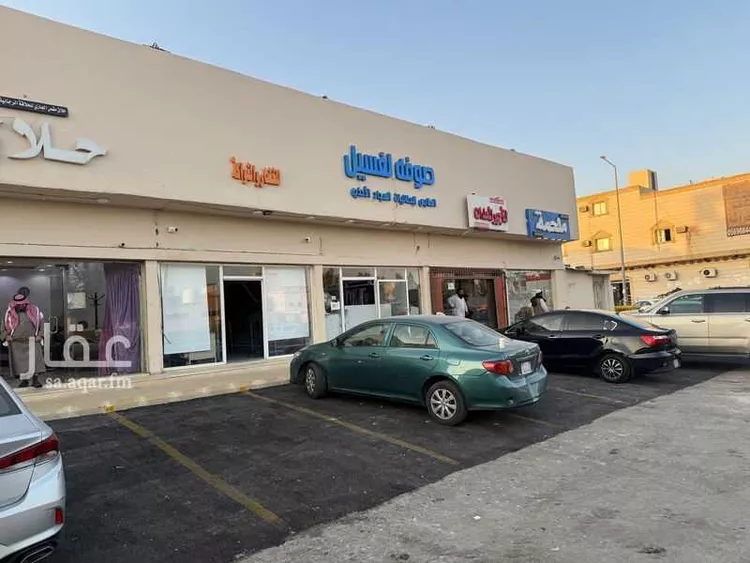 غرفة للإيجار في شارع الشيخ خليفة بن حمد ال ثاني, حي الجنادرية, مدينة الرياض, منطقة الرياض