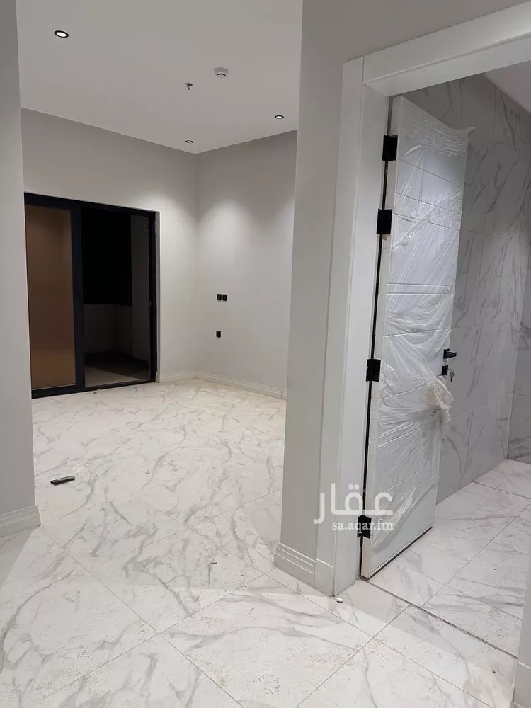 شقة للبيع في شارع محمد بن عبدالعزيز الدغيثر, حي الملقا, مدينة الرياض, منطقة الرياض صورة 2