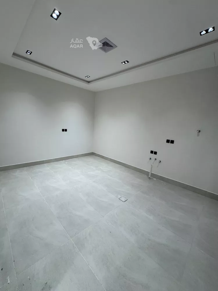 Floor for Sale in Riyadh Tuwaiq 3