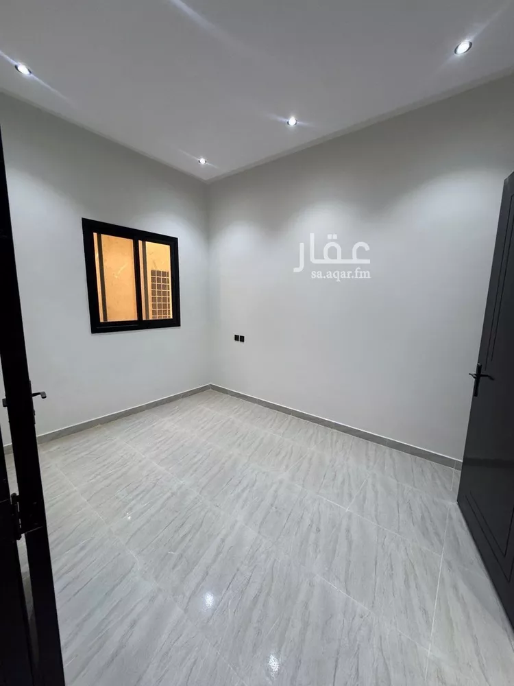 Floor for Sale in Riyadh Uhud صورة 2