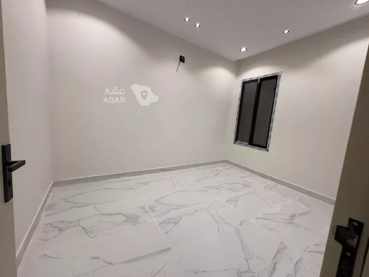 دور للبيع في شارع 8عكاظ, حي عكاظ, مدينة الرياض, منطقة الرياض 6