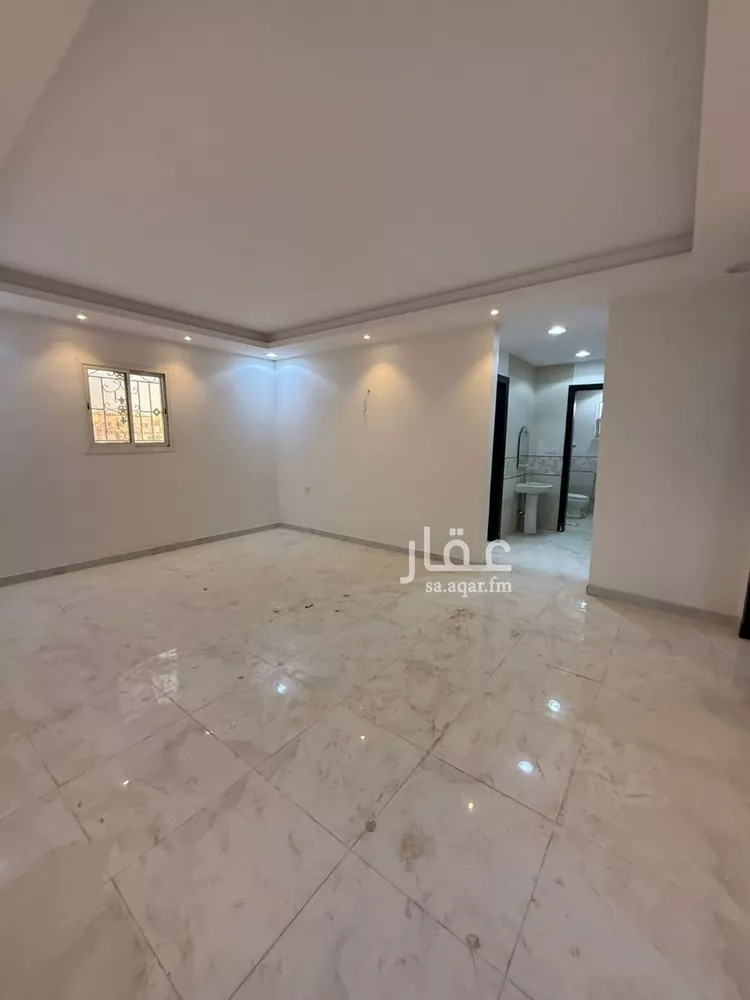 شقة للبيع في شارع طياش, حي عكاظ, مدينة الرياض, منطقة الرياض 7