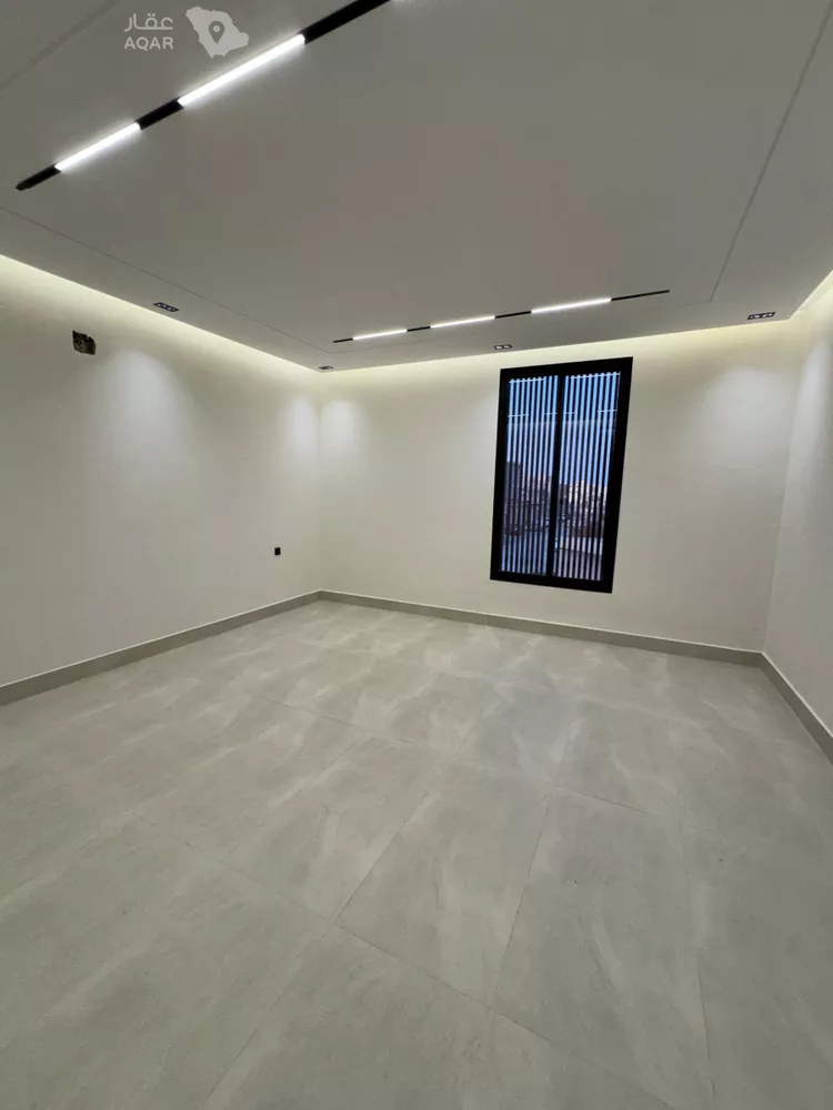 Floor for Sale in Riyadh Tuwaiq