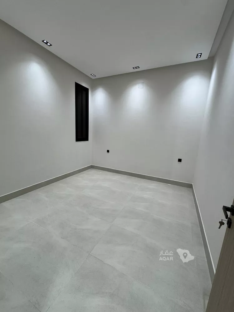 Floor for Sale in Riyadh Tuwaiq 2