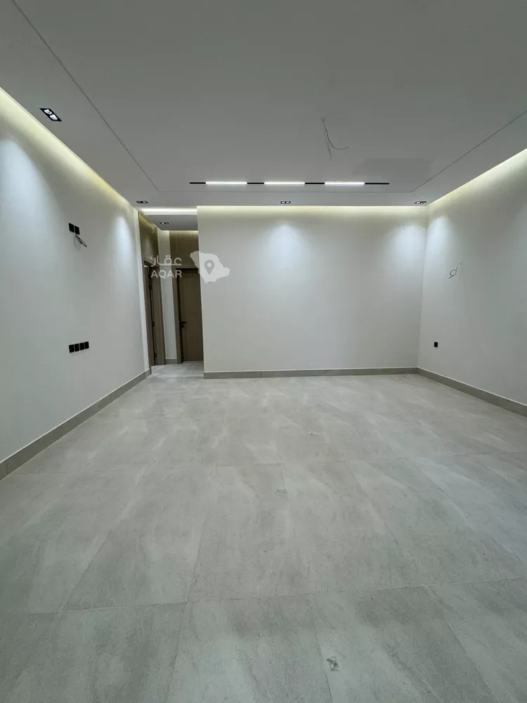 Floor for Sale in Riyadh Tuwaiq 4