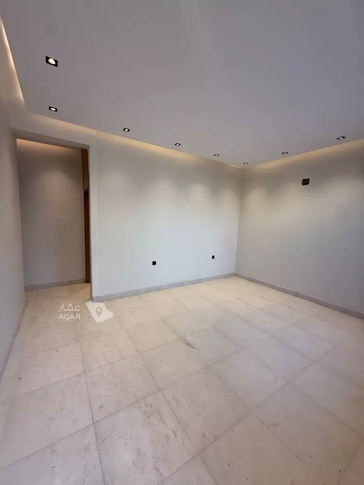 Floor for Sale in Riyadh Badr 8
