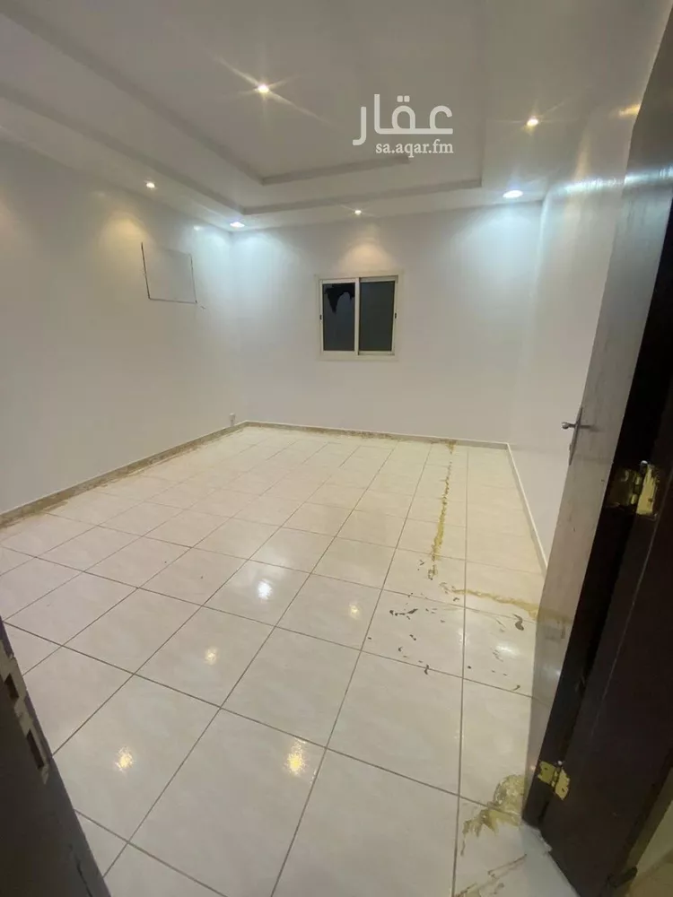 دور للبيع في شارع فهد بن معمر, حي طويق, مدينة الرياض, منطقة الرياض صورة 3