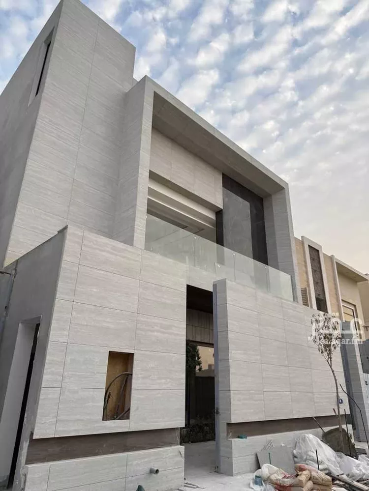 فيلا للبيع في شارع حسن منصوري, حي القيروان, مدينة الرياض, منطقة الرياض