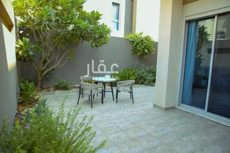 فيلا للإيجار في شارع حفص بن غياث, حي المعذر الشمالي, مدينة الرياض, منطقة الرياض صورة 2