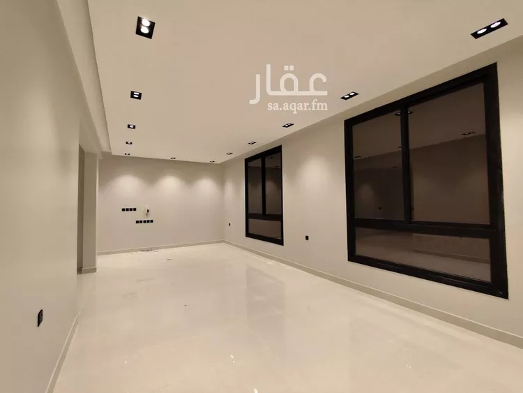 دور للبيع في شارع مطلق بن جفال, حي إشبيلية, مدينة الرياض, منطقة الرياض صورة 3