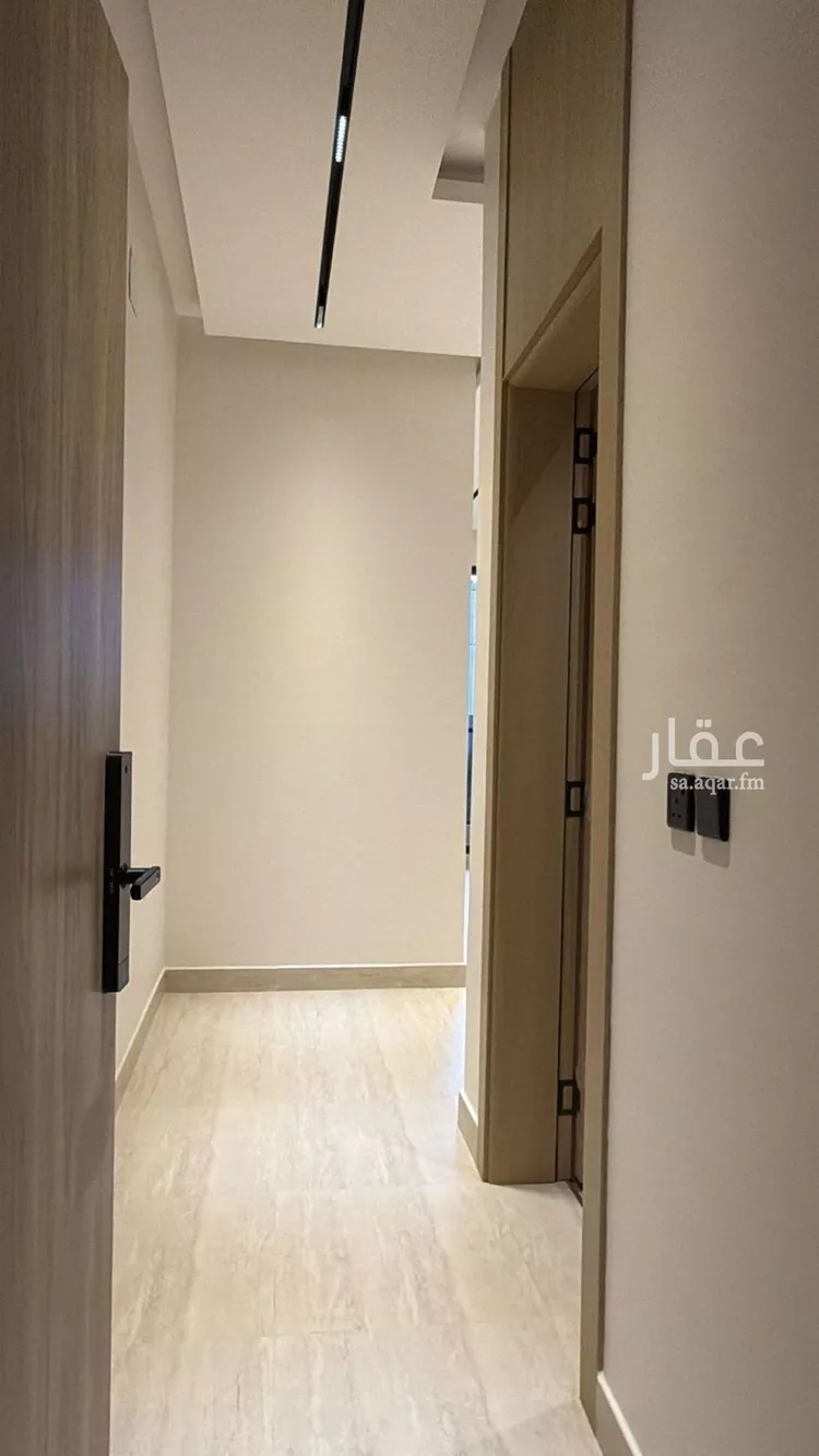 شقة للبيع في شارع مطلق بن صالح بن مطلق, حي إشبيلية, مدينة الرياض, منطقة الرياض 11