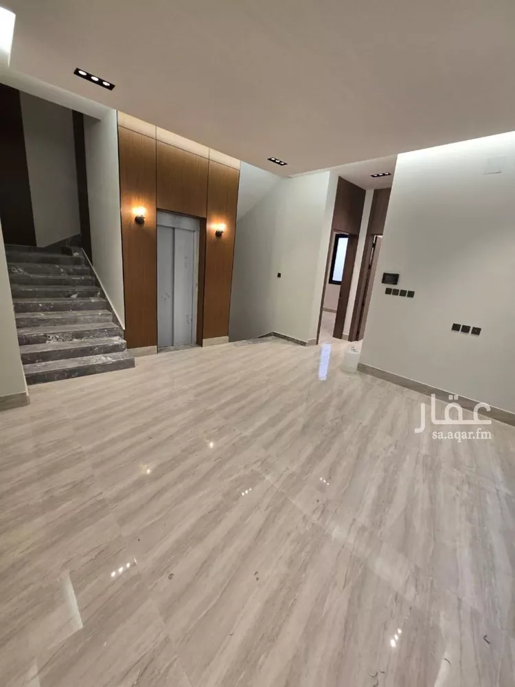 فيلا للبيع في شارع وادي الساحل, حي الرمال, مدينة الرياض, منطقة الرياض صورة 3