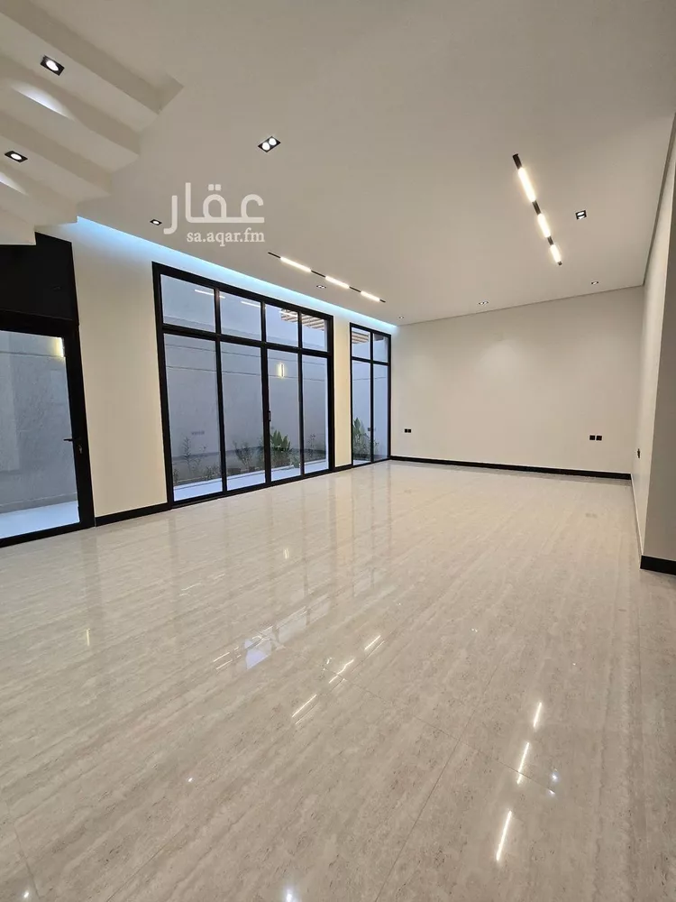 فيلا للبيع في شارع أغواث, حي الرمال, مدينة الرياض, منطقة الرياض 1 صورة