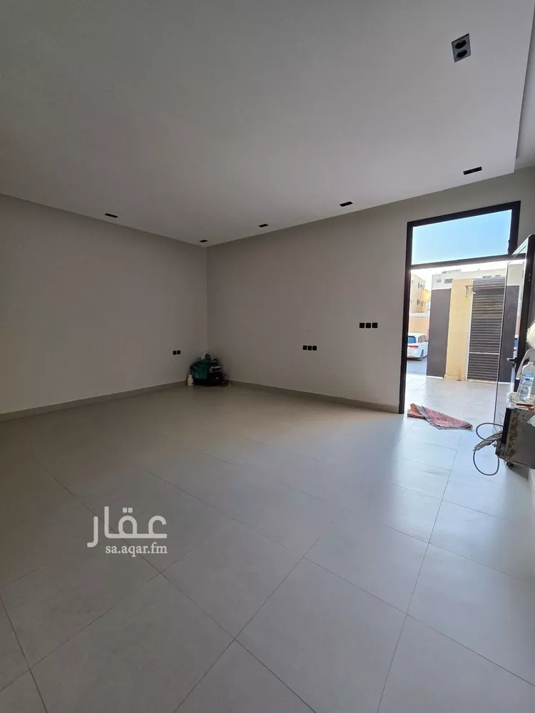 دور للبيع في شارع جبل الصفاح, حي الخليج, مدينة الرياض, منطقة الرياض 9