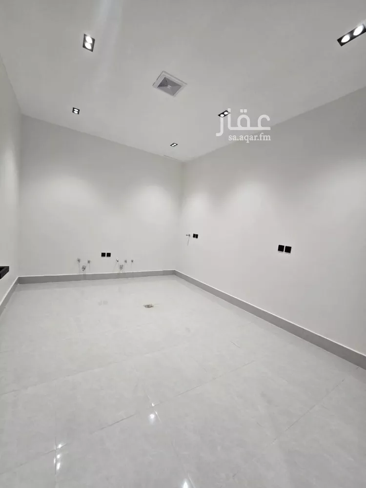 دور للبيع في شارع المجيمز, حي المعيزيلة, مدينة الرياض, منطقة الرياض صورة 5