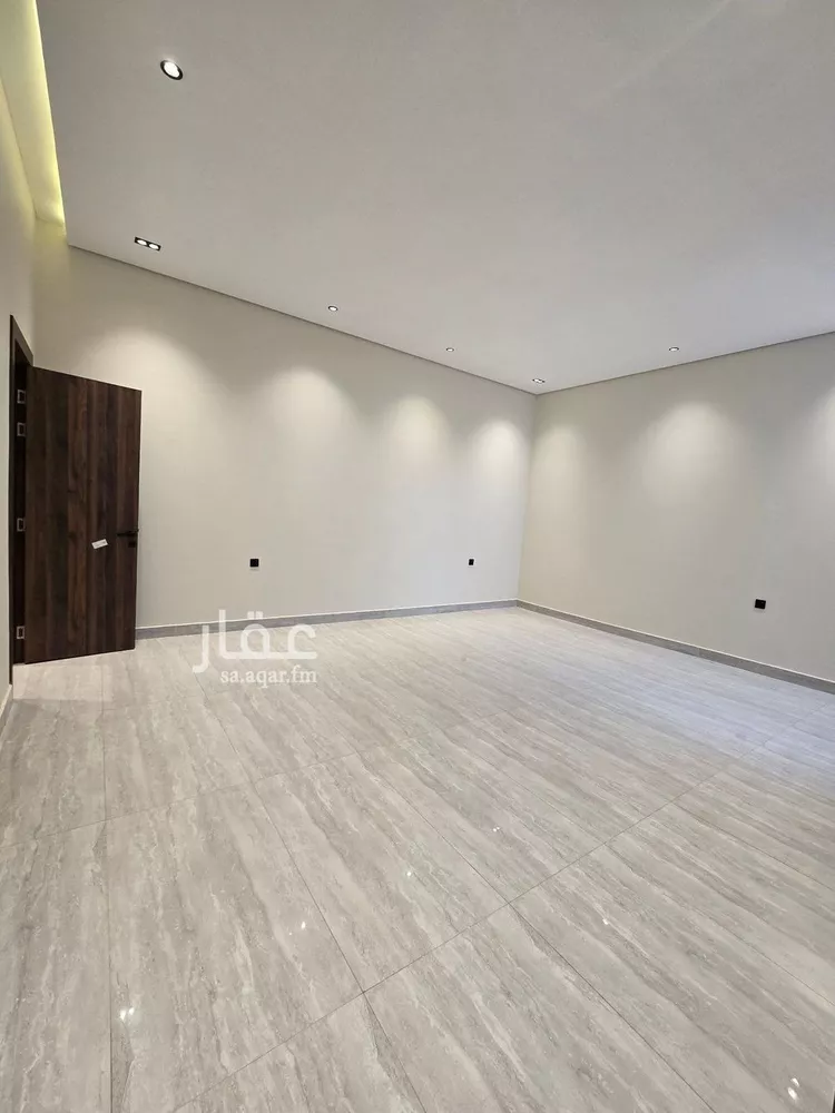 Floor for Sale in Riyadh Al Maizilah صورة 3