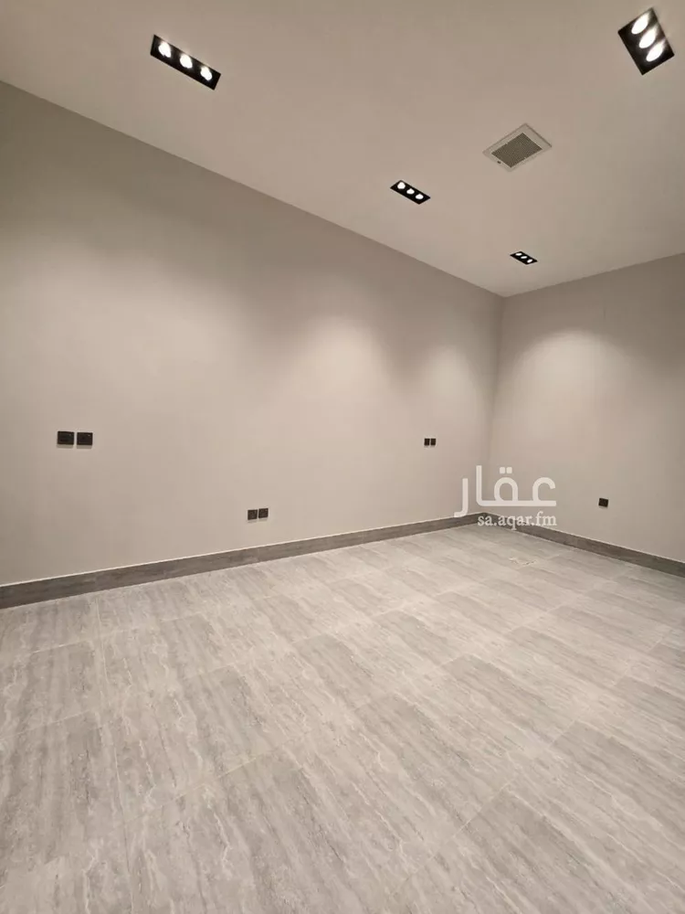 دور للبيع في شارع سليمان الحميضي, حي الرمال, مدينة الرياض, منطقة الرياض صورة 4