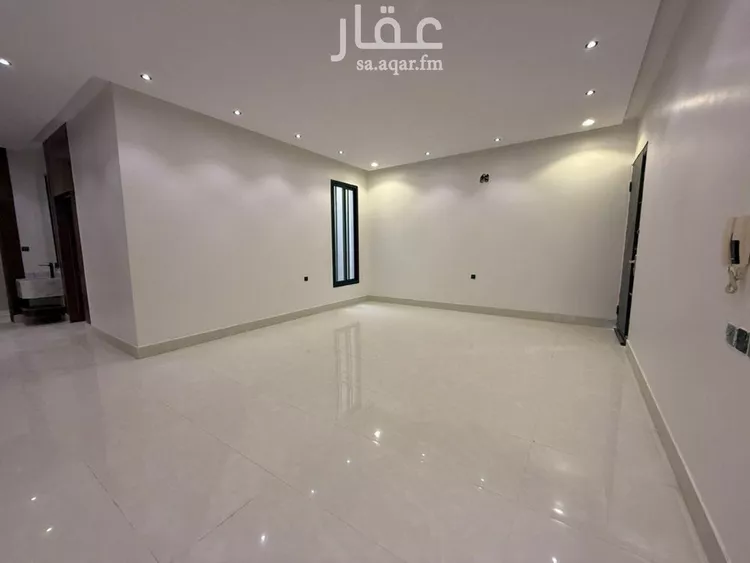 دور للبيع في شارع علي البجادي, حي الرمال, مدينة الرياض, منطقة الرياض صورة 3