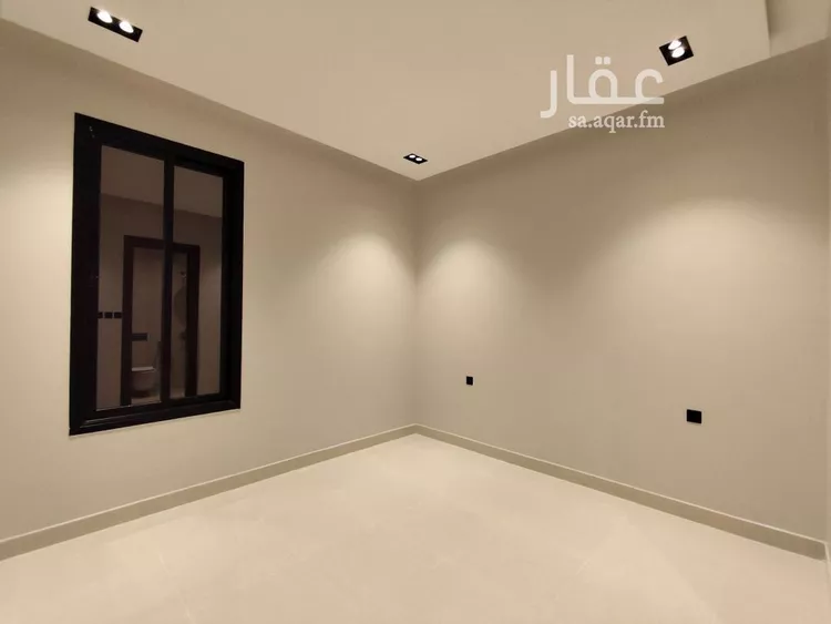 دور للبيع في شارع مطلق بن جفال, حي إشبيلية, مدينة الرياض, منطقة الرياض صورة 2