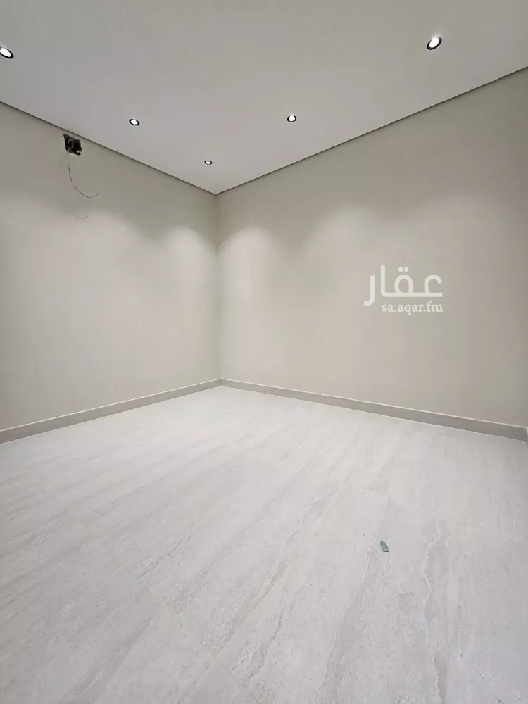 Floor for Sale in Riyadh Ash Sharq 10