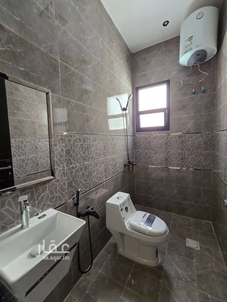 دور للبيع في شارع الوليد بن خالد, حي البيان, مدينة الرياض, منطقة الرياض 8