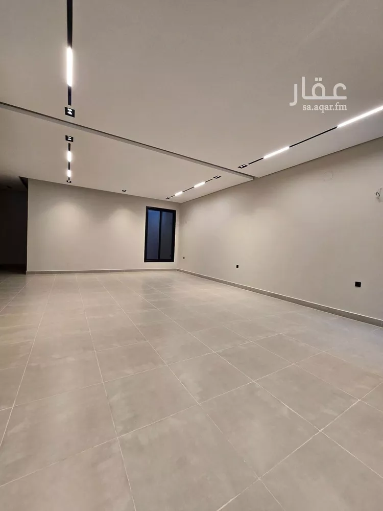 Floor for Sale in Riyadh Al Yarmouk 9