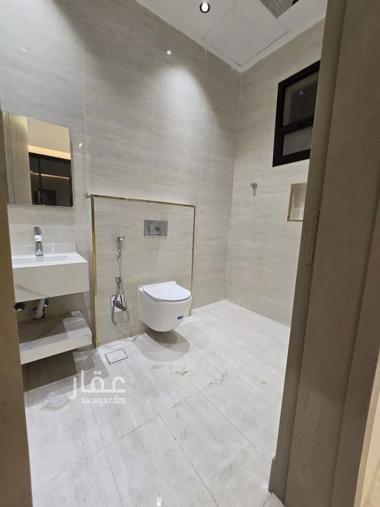 دور للبيع في شارع رقم 103, حي الندوة, مدينة الرياض, منطقة الرياض صورة 2