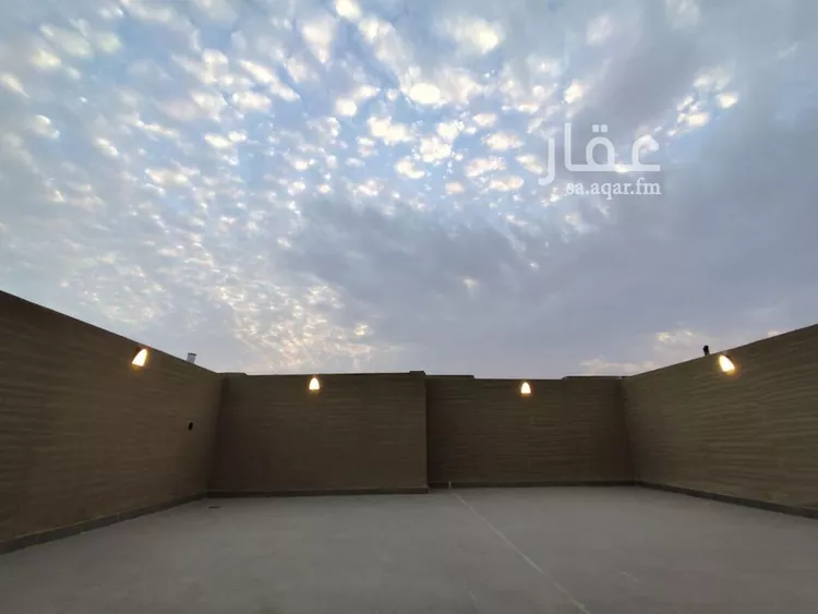 دور للبيع في شارع رقم 374, حي المونسية, مدينة الرياض, منطقة الرياض صورة 2