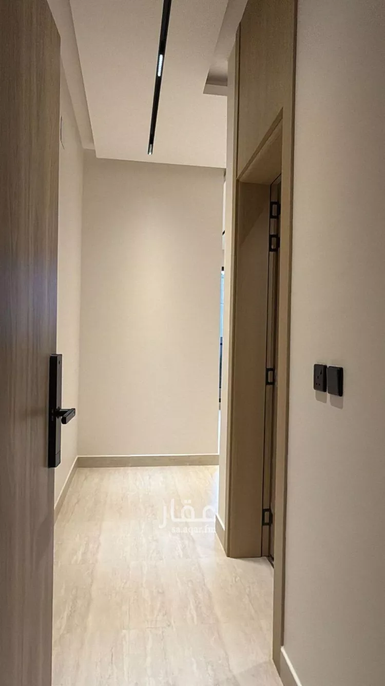 شقة للبيع في شارع مطلق بن صالح بن مطلق, حي إشبيلية, مدينة الرياض, منطقة الرياض صورة 4