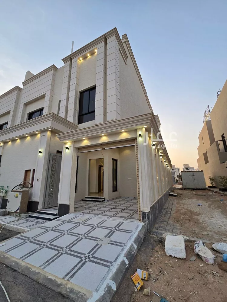 فيلا للبيع في شارع يحيى بن يحيى القرطبي, حي الرمال, مدينة الرياض, منطقة الرياض