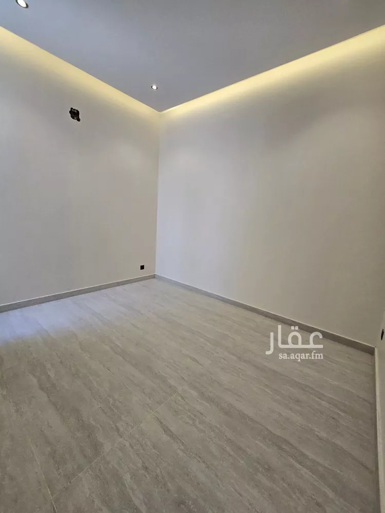 دور للبيع في شارع خطاب بن بشر, حي الرمال, مدينة الرياض, منطقة الرياض صورة 3