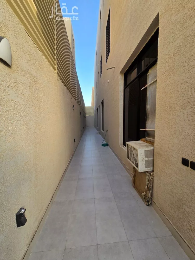 دور للبيع في شارع جبل الصفاح, حي الخليج, مدينة الرياض, منطقة الرياض 7