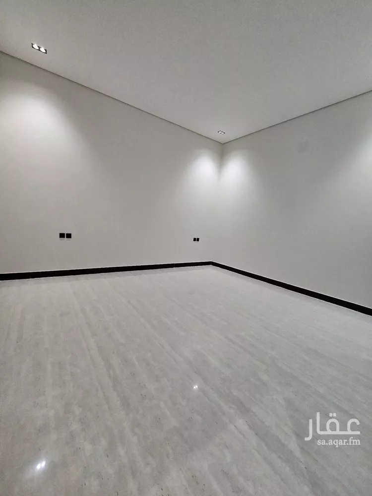 فيلا للبيع في شارع أغواث, حي الرمال, مدينة الرياض, منطقة الرياض صورة 2