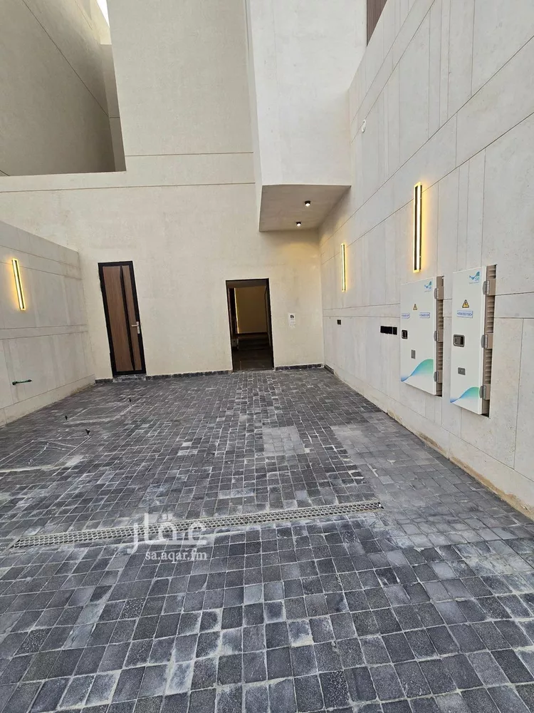 دور للبيع في شارع شعبة بن الحجاج, حي الرمال, مدينة الرياض, منطقة الرياض 1 صورة