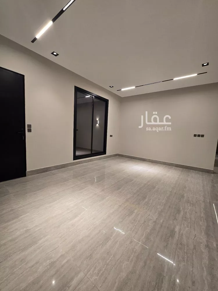 دور للبيع في شارع صالح محمد جمال, حي الرمال, مدينة الرياض, منطقة الرياض صورة 5