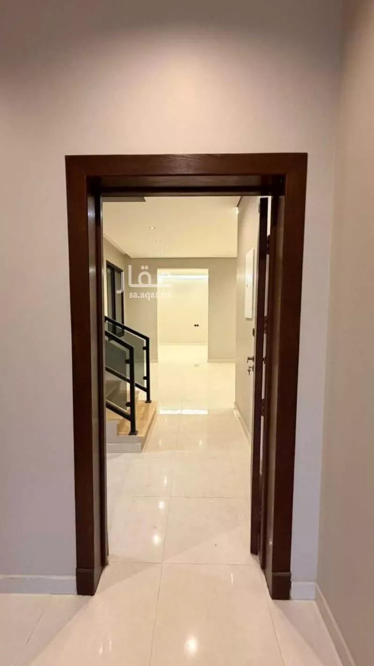 فيلا للبيع في شارع عائذ بن عدي, حي غياضة, مدينة الخرج, منطقة الرياض صورة 3