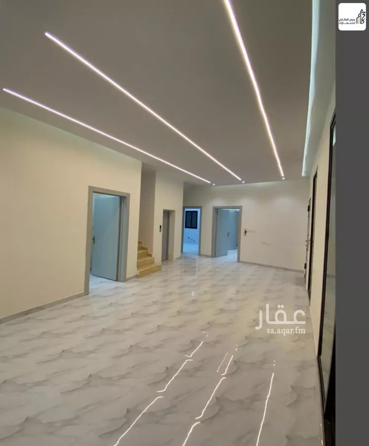 فيلا للبيع في شارع عمر الصفار, حي المرجان, مدينة الرياض, منطقة الرياض 12