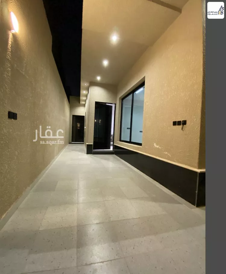 Floor for Rent in Riyadh Al Maizilah 11